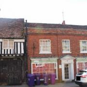 Permission has been granted for a restaurant in Baldock's Hitchin Street to be turned into flats.