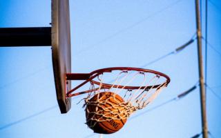 Three free basketball sessions are being held in Stevenage.